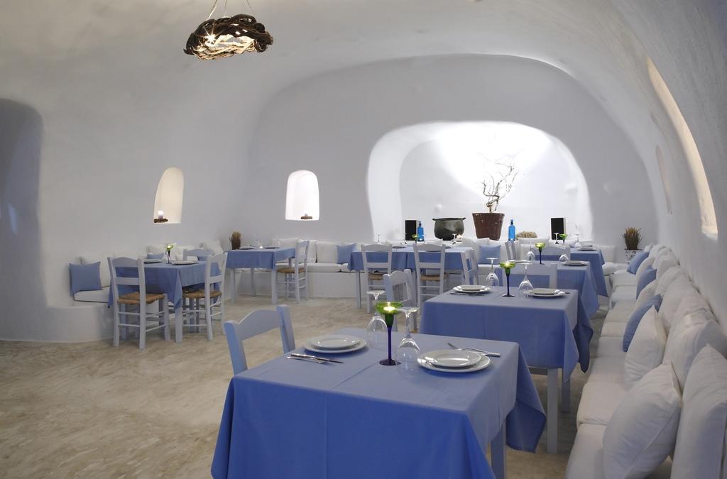 Отель Aghios Artemios Traditional 3*